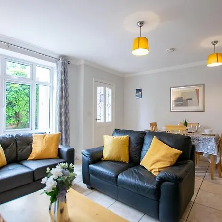 127 - Lovely 2 Bed With Parking Semesterbostad Galway