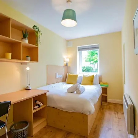127 - Lovely 2 Bed With Parking Сasa de vacaciones *